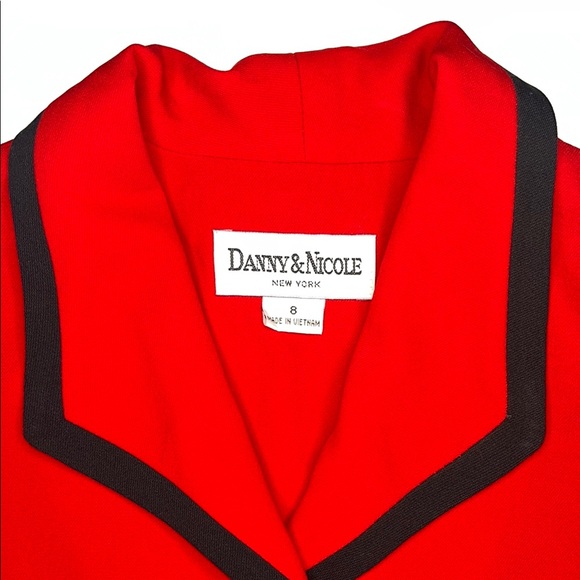 Danny & Nicole Vintage Red & Black Trim 3 Buttoned Cinched Long Sleeve Blazer 8 - Picture 2 of 10